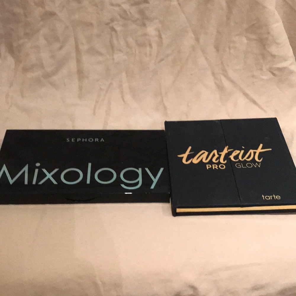 Makeup palette